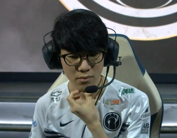 开云中国官方网站-包含湖人不断突破！，TheShy连续三场比赛得分超过比赛规则变更赢得满堂喝彩的词条-开云中国官方网站